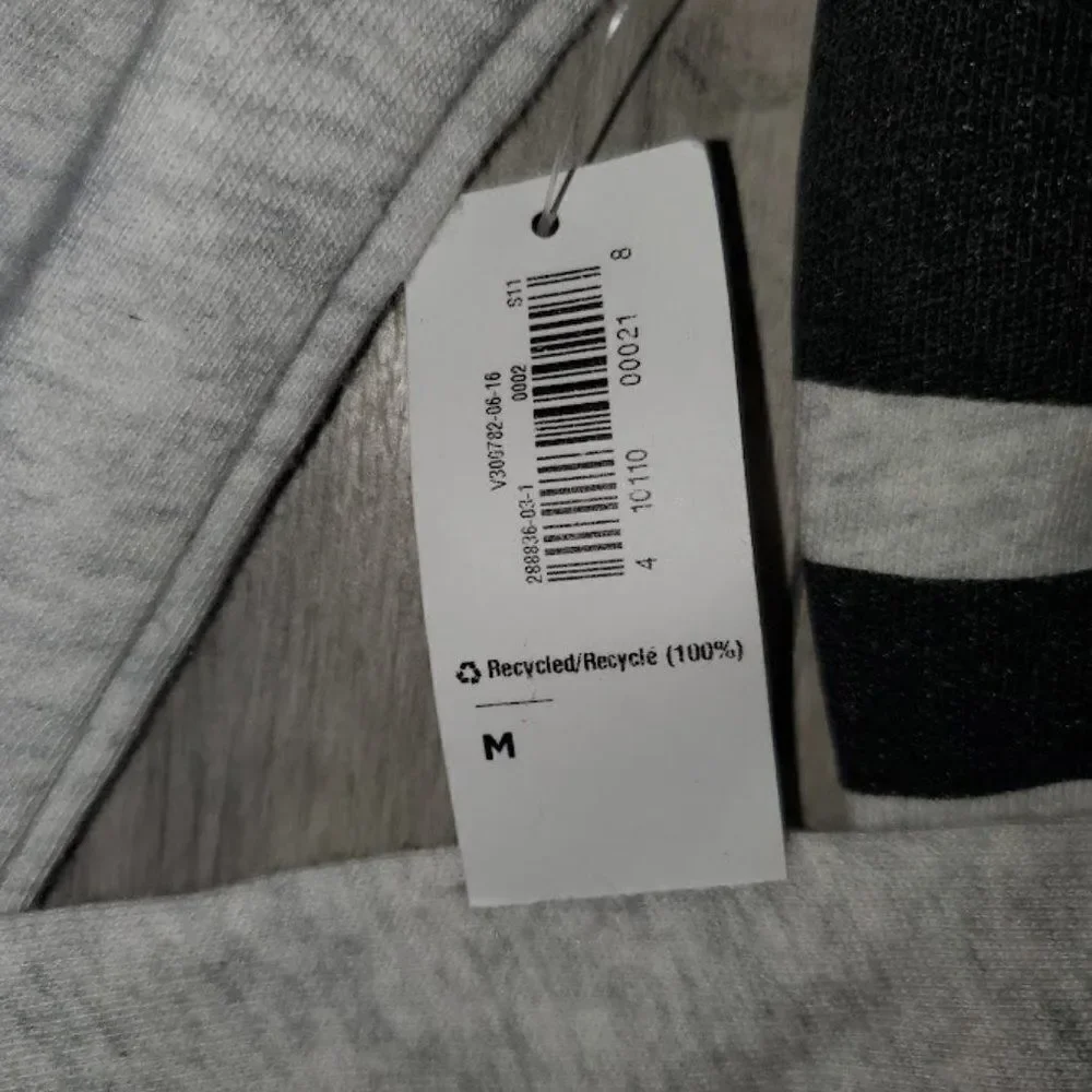 Old Navy girls Gray Long Sleeve Pullover Sweatshirt Size M